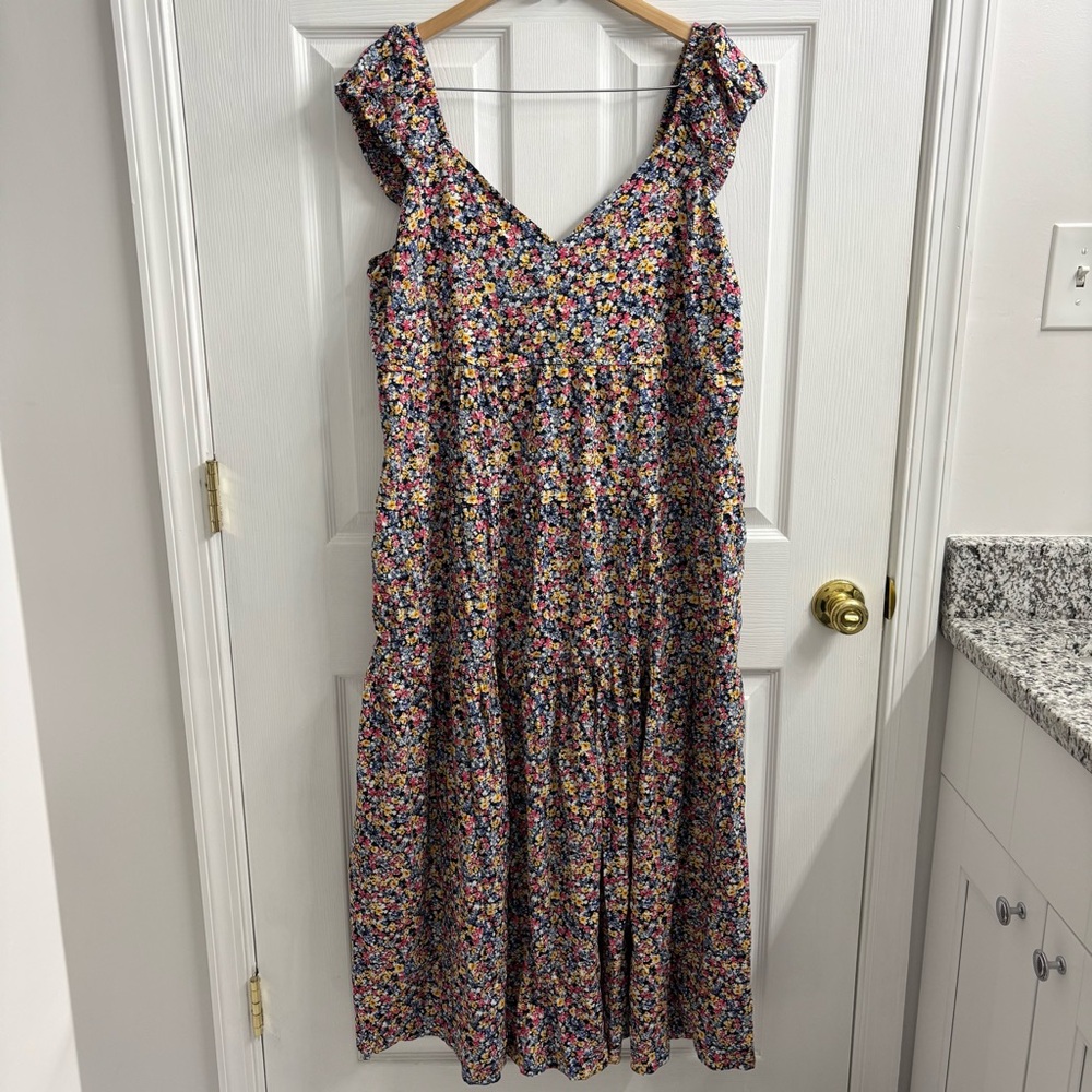 Old Navy Tiered Fit & Flare Maxi Dress XL Floral Smocked Short Sleeve Pockets